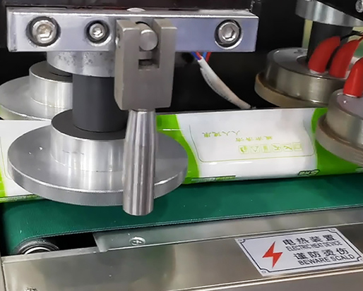 濕巾生產(chǎn)設備多少錢一臺？